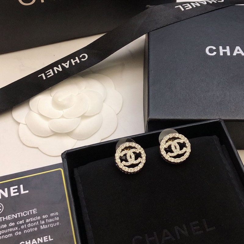 Ch**el earrings